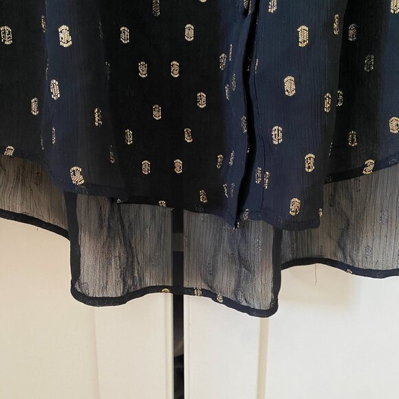 Holiday Party Ready Flowy Black and Gold Zara Blouse (M) - Picture 5 of 8